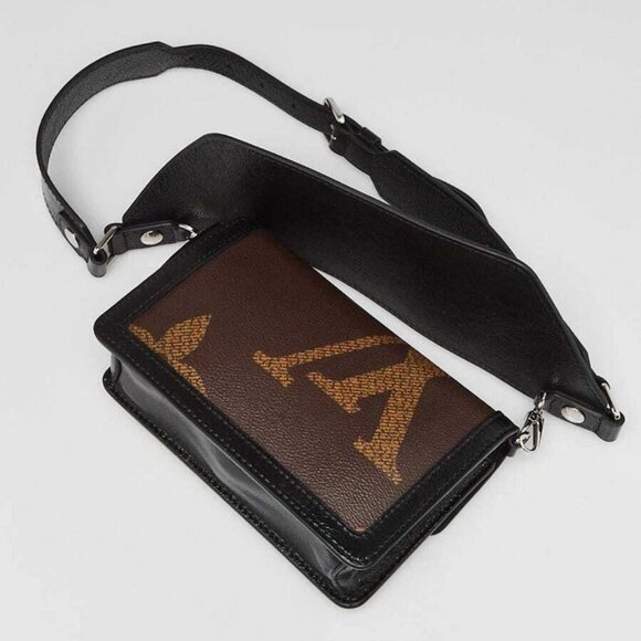 Louis Vuitton Giant Monogram Reverse Canvas Dauphine Bumbag Bag - Picture 3 of 11